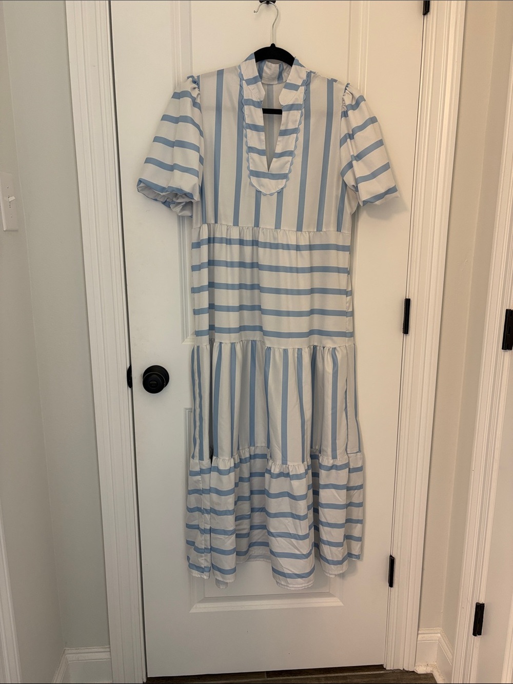 Blue & White Striped V-Neck Tiered Maxi Dress puff sleeves